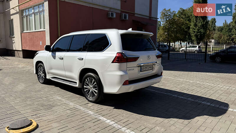 Внедорожник / Кроссовер Lexus LX 2017 в Кременчуге