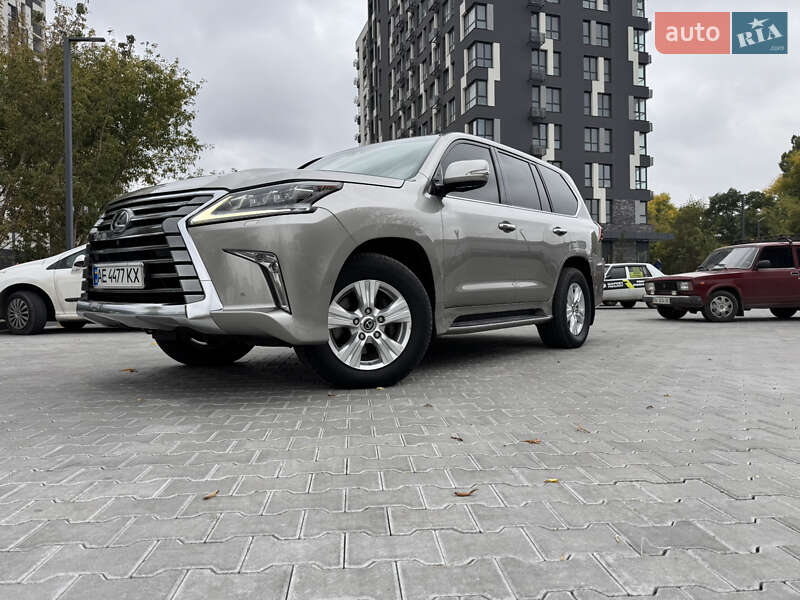 Позашляховик / Кросовер Lexus LX 2016 в Кропивницькому