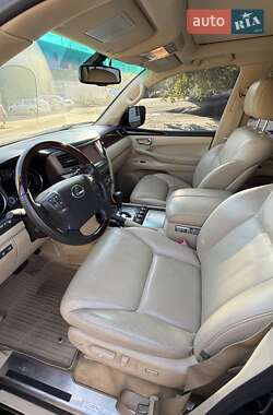 Внедорожник / Кроссовер Lexus LX 2011 в 