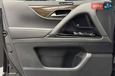 Позашляховик / Кросовер Lexus LX 2022 в 