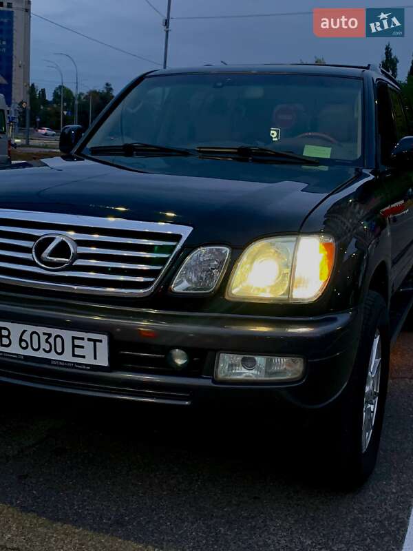 Позашляховик / Кросовер Lexus LX 2005 в Києві