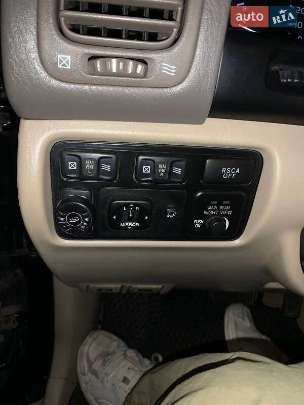 Позашляховик / Кросовер Lexus LX 2005 в Києві