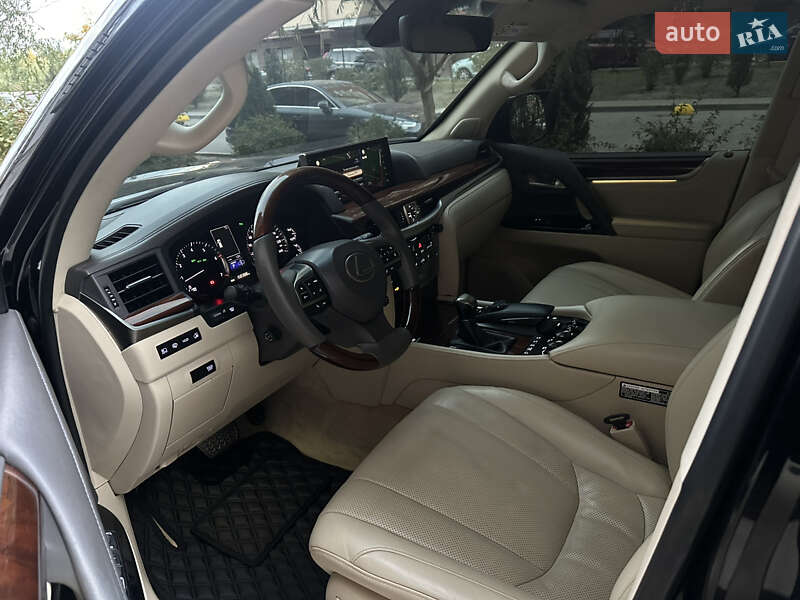 Позашляховик / Кросовер Lexus LX 2018 в Дніпрі фото 4 Позашляховик / Кросовер Lexus LX 2018 в Дніпрі