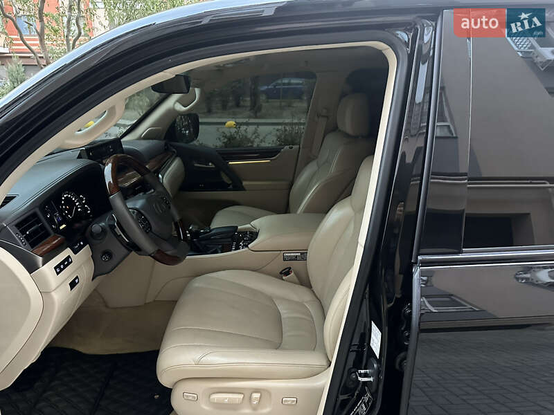 Позашляховик / Кросовер Lexus LX 2018 в Дніпрі фото 24 Позашляховик / Кросовер Lexus LX 2018 в Дніпрі