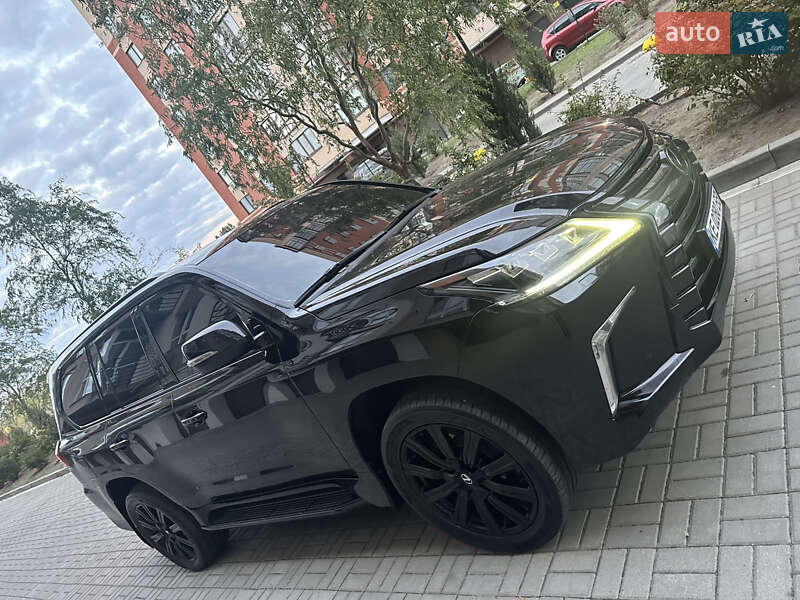 Позашляховик / Кросовер Lexus LX 2018 в Дніпрі фото 40 Позашляховик / Кросовер Lexus LX 2018 в Дніпрі