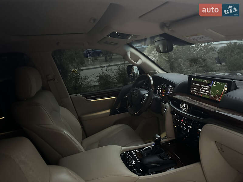 Позашляховик / Кросовер Lexus LX 2018 в Дніпрі фото 48 Позашляховик / Кросовер Lexus LX 2018 в Дніпрі
