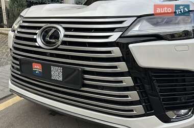 Позашляховик / Кросовер Lexus LX 2022 в 