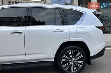 Позашляховик / Кросовер Lexus LX 2022 в 