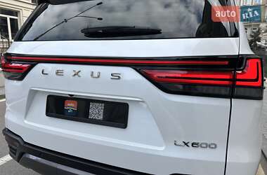 Позашляховик / Кросовер Lexus LX 2022 в 