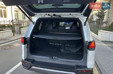 Позашляховик / Кросовер Lexus LX 2022 в 