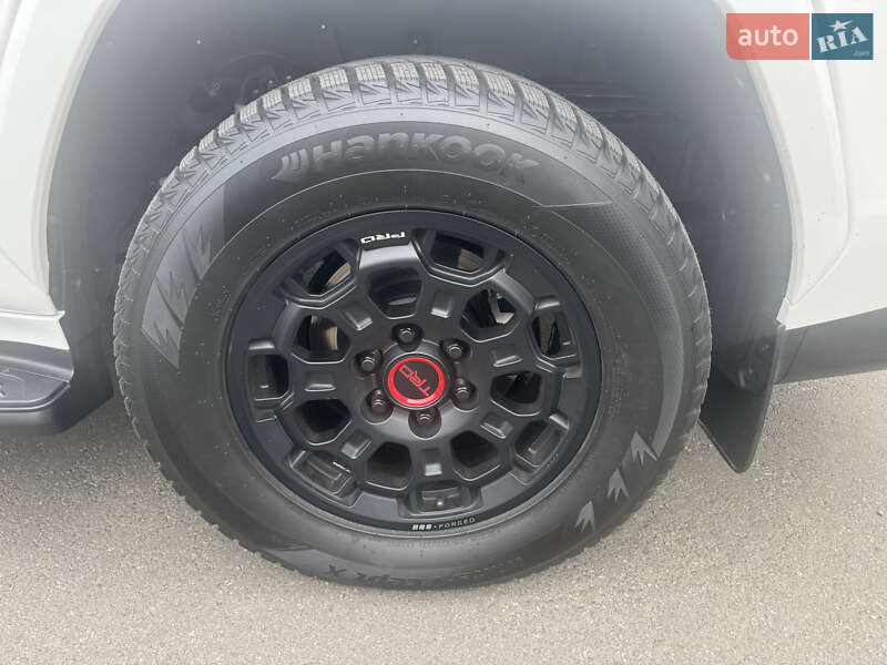 Внедорожник / Кроссовер Lexus LX 2022 в Днепре фото 10 Внедорожник / Кроссовер Lexus LX 2022 в Днепре