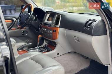 Внедорожник / Кроссовер Lexus LX 2005 в 