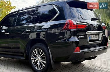 Позашляховик / Кросовер Lexus LX 2016 в  фото 19 Позашляховик / Кросовер Lexus LX 2016 в