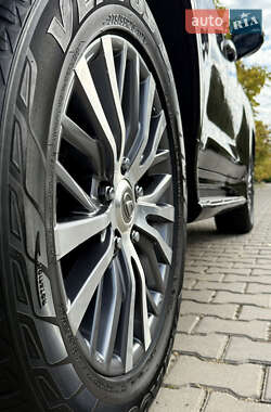 Позашляховик / Кросовер Lexus LX 2016 в  фото 46 Позашляховик / Кросовер Lexus LX 2016 в