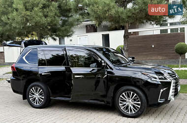 Позашляховик / Кросовер Lexus LX 2016 в  фото 65 Позашляховик / Кросовер Lexus LX 2016 в
