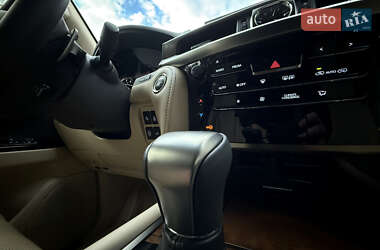 Позашляховик / Кросовер Lexus LX 2016 в  фото 124 Позашляховик / Кросовер Lexus LX 2016 в