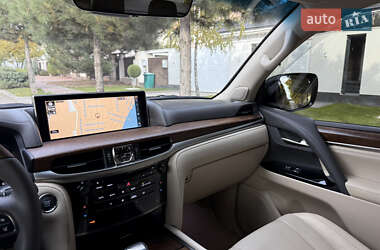 Позашляховик / Кросовер Lexus LX 2016 в  фото 138 Позашляховик / Кросовер Lexus LX 2016 в