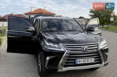 Позашляховик / Кросовер Lexus LX 2016 в  фото 143 Позашляховик / Кросовер Lexus LX 2016 в
