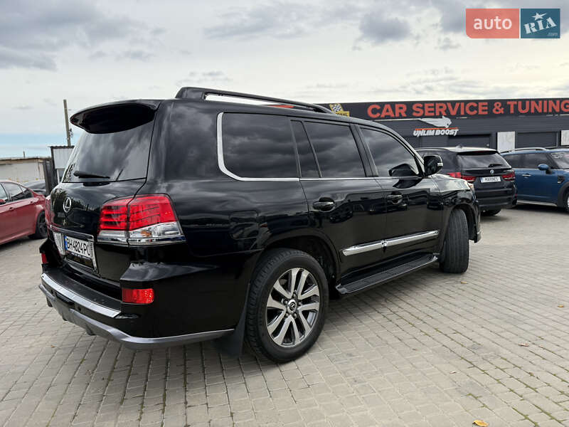 Внедорожник / Кроссовер Lexus LX 2010 в Одессе