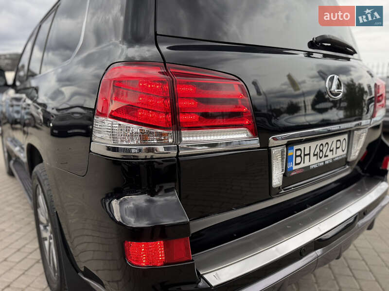 Внедорожник / Кроссовер Lexus LX 2010 в Одессе