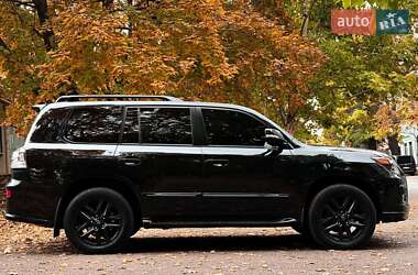 Внедорожник / Кроссовер Lexus LX 2015 в 
