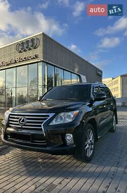 Внедорожник / Кроссовер Lexus LX 2014 в Киеве