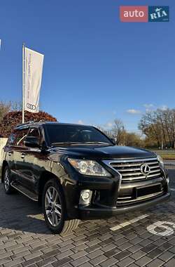 Позашляховик / Кросовер Lexus LX 2014 в Києві