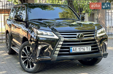 Внедорожник / Кроссовер Lexus LX 2017 в Каменском