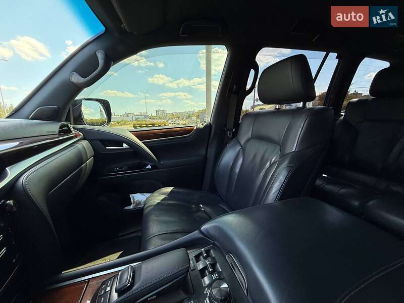 Позашляховик / Кросовер Lexus LX 2017 в Кривому Розі фото 64 Позашляховик / Кросовер Lexus LX 2017 в Кривому Розі
