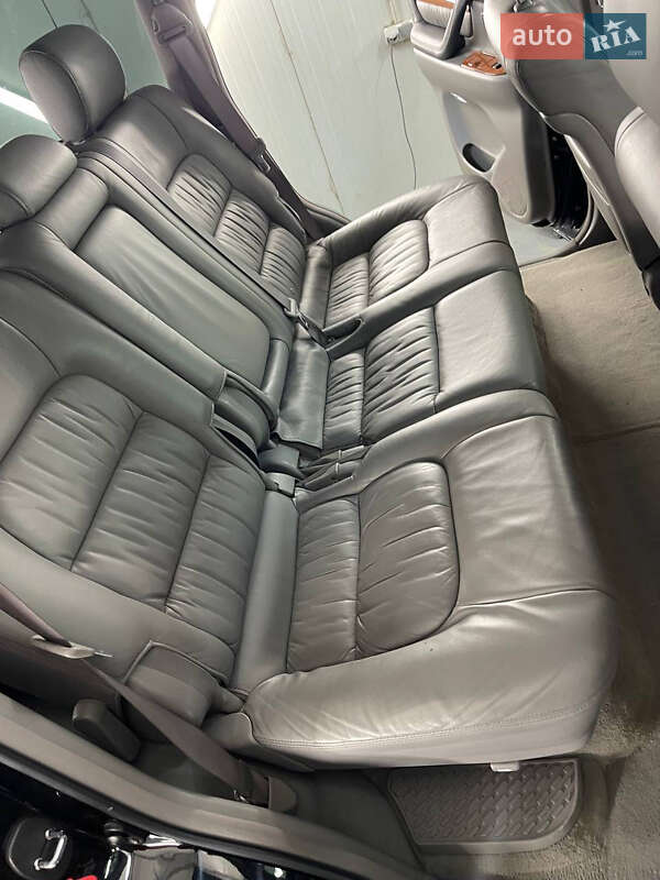 Внедорожник / Кроссовер Lexus LX 2007 в Черновцах