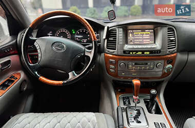 Внедорожник / Кроссовер Lexus LX 2007 в 