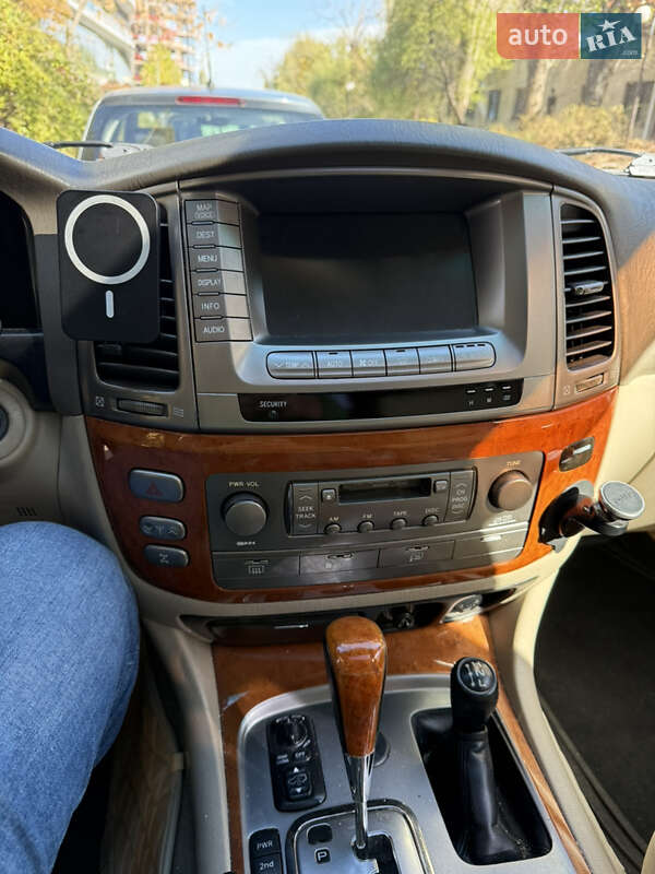 Внедорожник / Кроссовер Lexus LX 2004 в Одессе