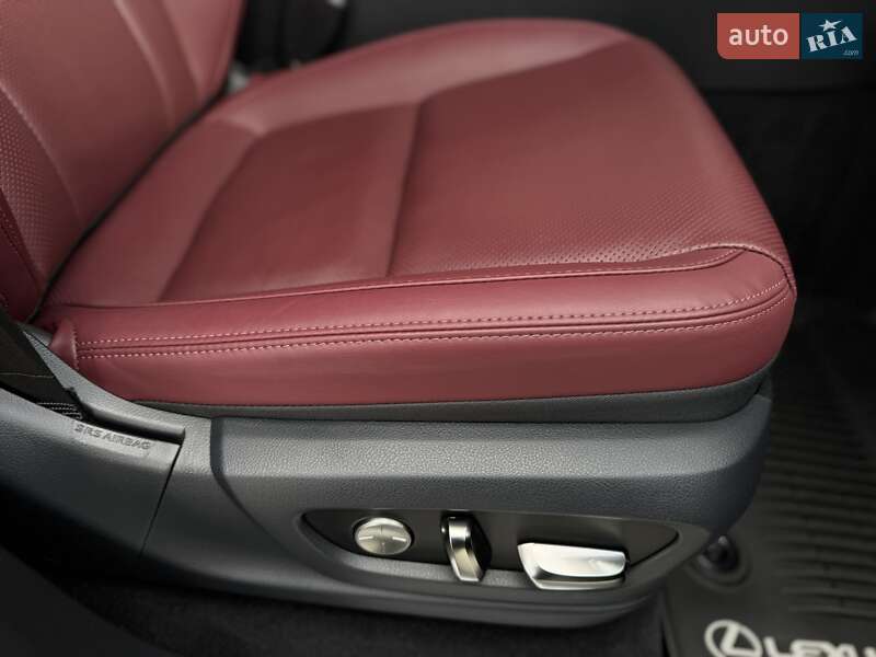 Внедорожник / Кроссовер Lexus LX 2023 в Стрые