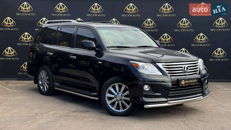 Lexus LX 2011