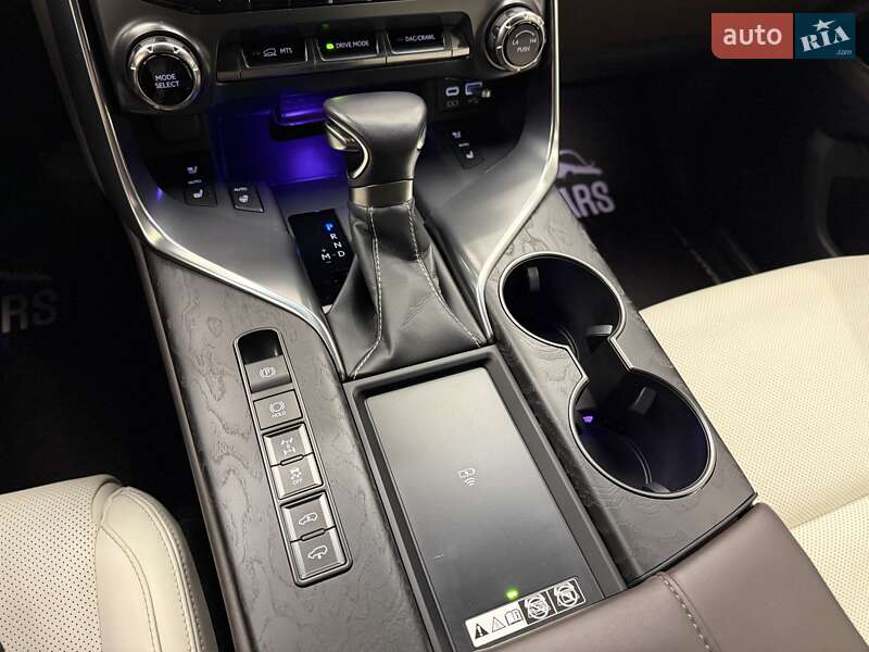 Внедорожник / Кроссовер Lexus LX 2022 в Киеве фото 67 Внедорожник / Кроссовер Lexus LX 2022 в Киеве