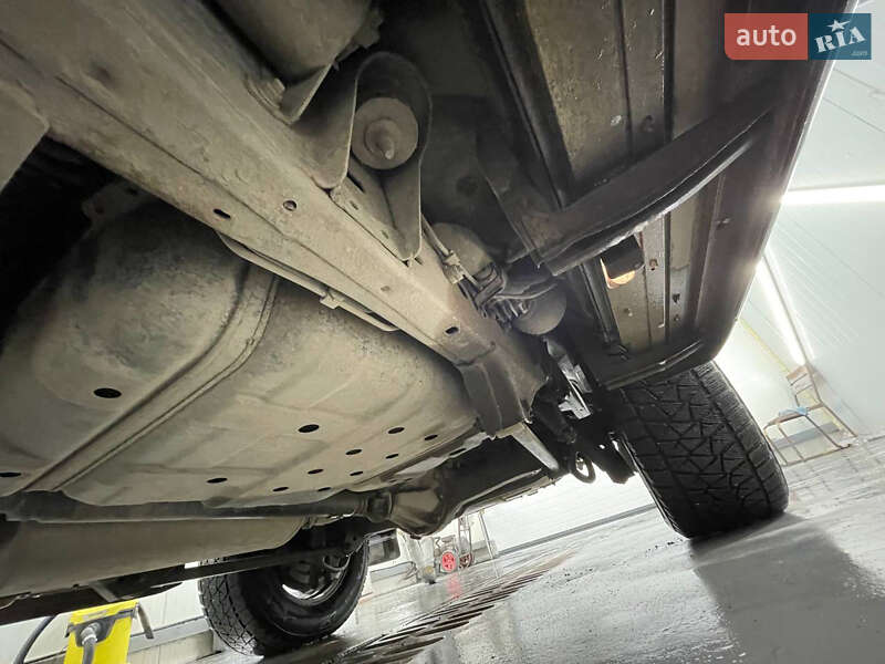 Внедорожник / Кроссовер Lexus LX 2007 в Черновцах