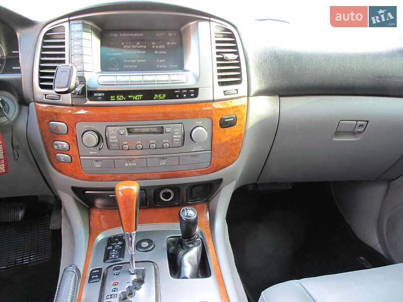 Внедорожник / Кроссовер Lexus LX 2004 в Киеве