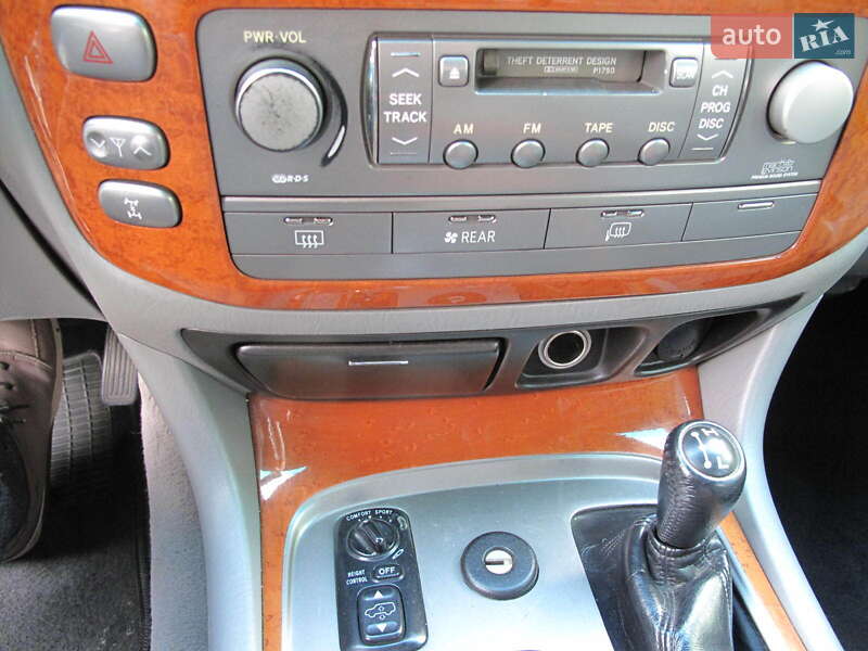 Внедорожник / Кроссовер Lexus LX 2004 в Киеве