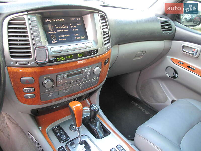 Внедорожник / Кроссовер Lexus LX 2004 в Киеве