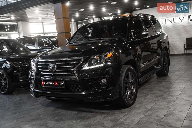 Внедорожник / Кроссовер Lexus LX 2015 в Одессе