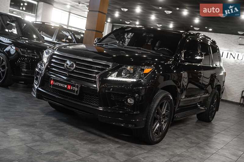 Внедорожник / Кроссовер Lexus LX 2015 в Одессе