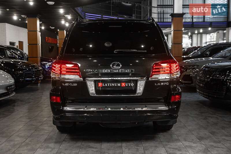 Внедорожник / Кроссовер Lexus LX 2015 в Одессе