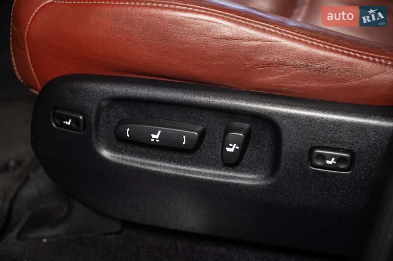 Внедорожник / Кроссовер Lexus LX 2015 в Одессе