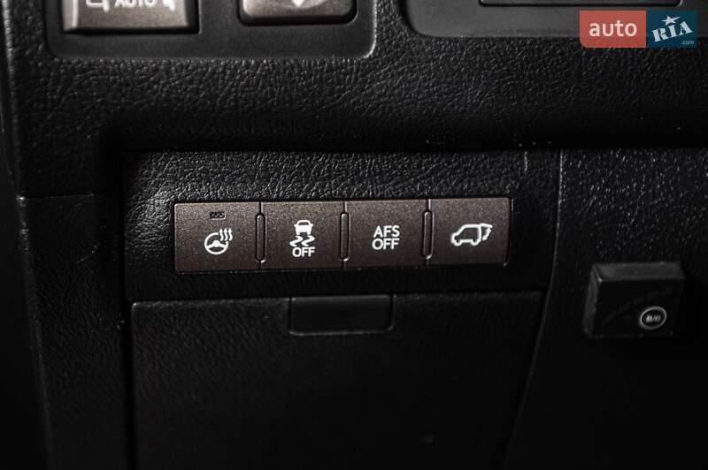 Внедорожник / Кроссовер Lexus LX 2015 в Одессе