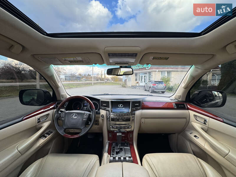 Позашляховик / Кросовер Lexus LX 2008 в Харкові