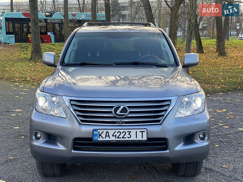 Внедорожник / Кроссовер Lexus LX 2008 в Хмельницком