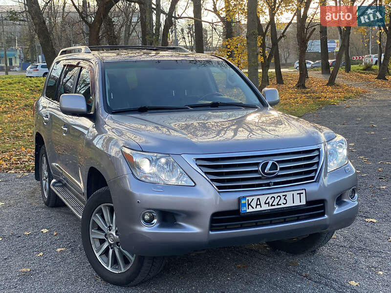 Внедорожник / Кроссовер Lexus LX 2008 в Хмельницком