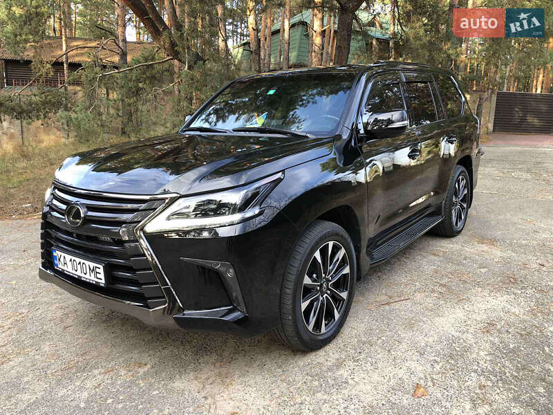 Lexus LX 2021