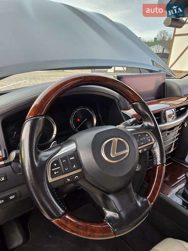 Позашляховик / Кросовер Lexus LX 2016 в Лубнах фото 4 Позашляховик / Кросовер Lexus LX 2016 в Лубнах