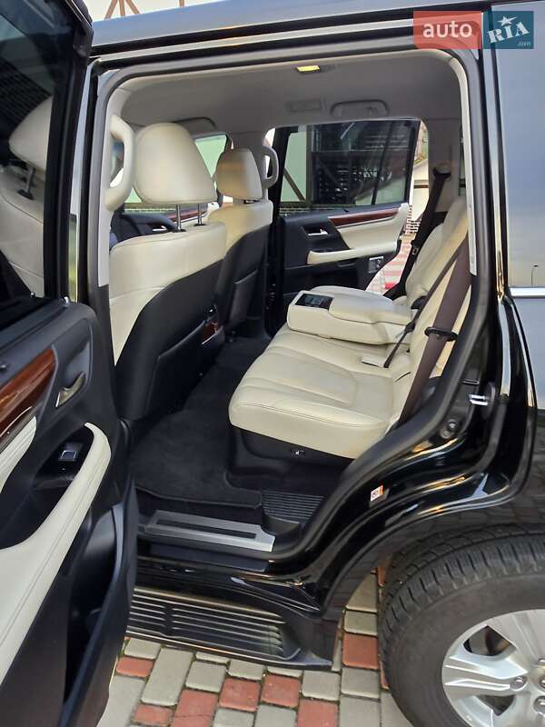 Позашляховик / Кросовер Lexus LX 2016 в Лубнах фото 9 Позашляховик / Кросовер Lexus LX 2016 в Лубнах